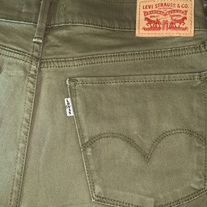 Olive Levi Jeans